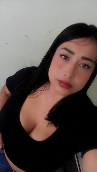 Gordita Caliente Escort