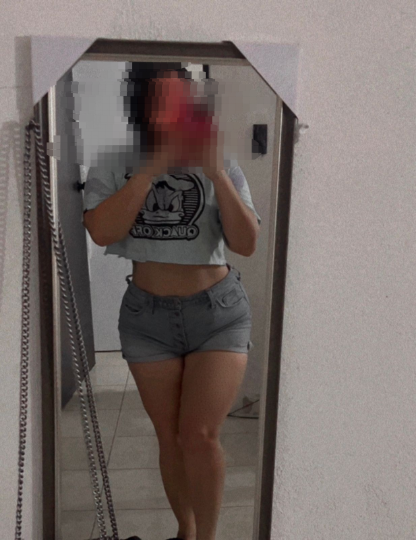 Estudiante cachonda discreta y complaciente en Monterrey