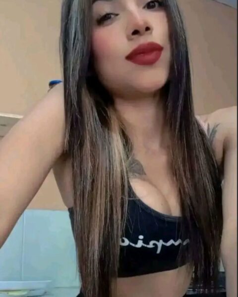 Kendra hermosa flaquita de tetas ricas Hotel o motel 24h